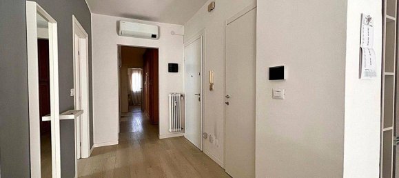 Apartamento de 3 dormitorios en Padua, Italy No. 261930 12