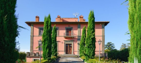 8 bedrooms Villa in Cortona, Italy No. 178983 21