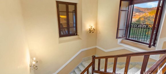 8 bedrooms Villa in Cortona, Italy No. 178983 13