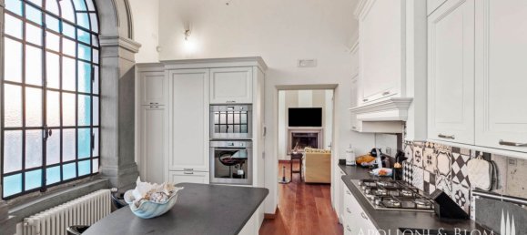 8 bedrooms Villa in Cortona, Italy No. 178983 15