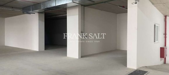 Factory in Qormi, Malta No. 13177 3