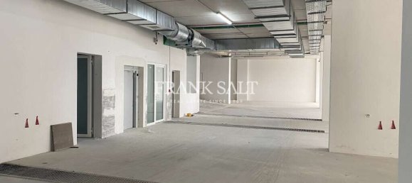 Factory in Qormi, Malta No. 13177 4