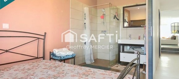 4 bedrooms House in Homecourt, France No. 72905 9