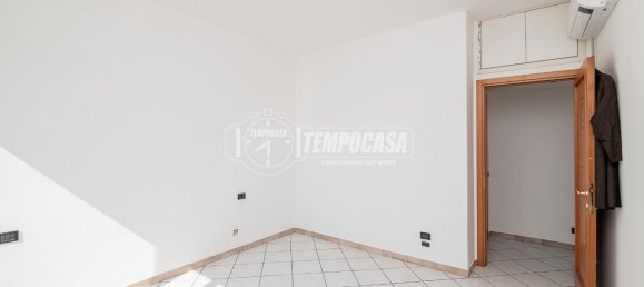 Apartamento de 3 divisões em San Giuliano Milanese, Italy N.º 15260 10