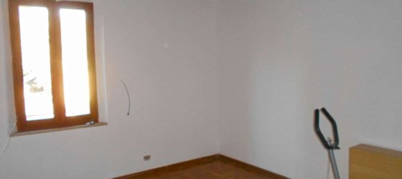 3 rooms Apartment in Asciano, Italy No. 201006 13