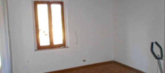 3 rooms Apartment in Asciano, Italy No. 201006 15