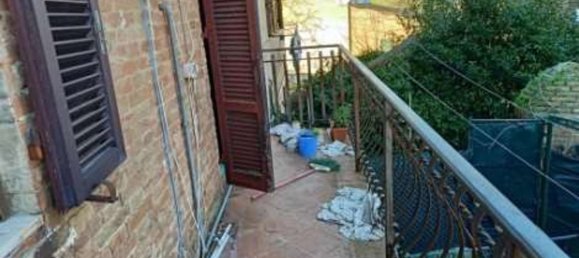 3 rooms Apartment in Asciano, Italy No. 201006 16