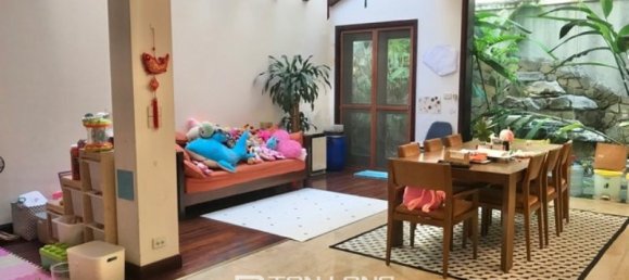 4 bedrooms Villa in Tay Ho, Vietnam No. 786 3