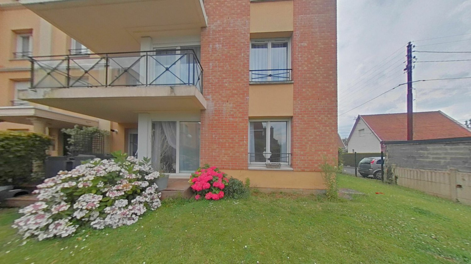 Apartamento de 1 dormitorio en Valenciennes, France No. 266243