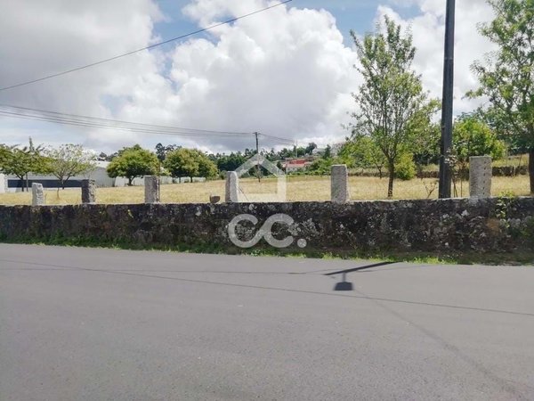 Terrain à Oliveira de Frades, Portugal 3351m² No. 92298