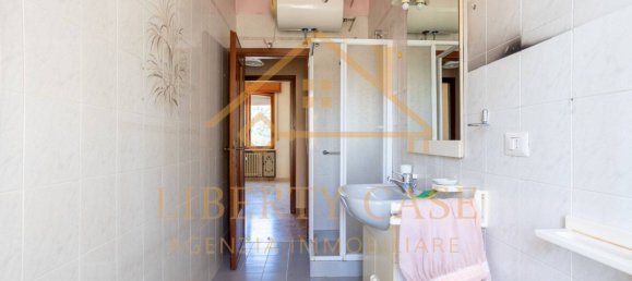 2 bedrooms Apartment in Vercelli, Italy No. 277235 22