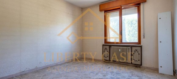 2 bedrooms Apartment in Vercelli, Italy No. 277235 16