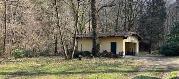 6 rooms House in Carate Brianza, Italy No. 4118 17