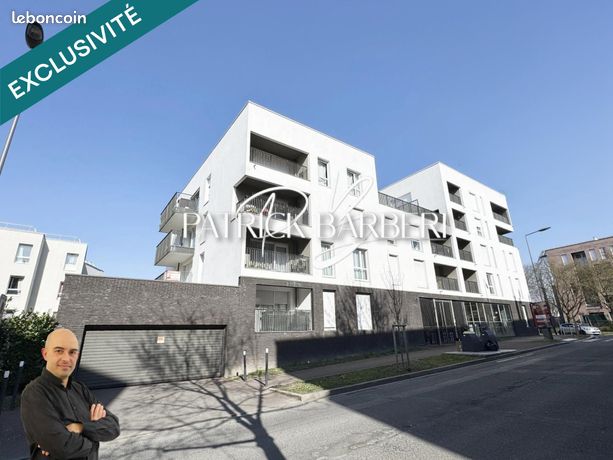 3 غرف نوم شقة في Cergy, France رقم 306200