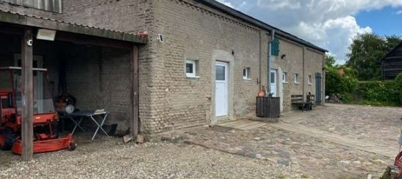 Дом с 5 комнатами в Demmin, Германия № 181643 8