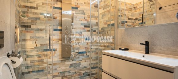 3 Schlafzimmer Wohnung in Sirmione, Italy, Nr. 378213 3