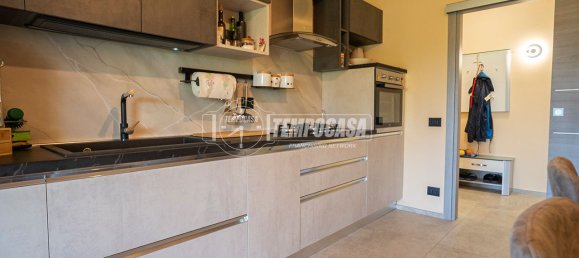 3 Schlafzimmer Wohnung in Sirmione, Italy, Nr. 378213 6