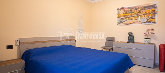 3 Schlafzimmer Wohnung in Sirmione, Italy, Nr. 378213 12
