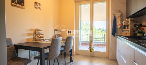 3 Schlafzimmer Wohnung in Sirmione, Italy, Nr. 378213 22