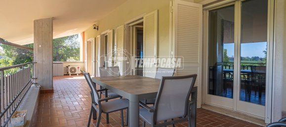 3 Schlafzimmer Wohnung in Sirmione, Italy, Nr. 378213 14