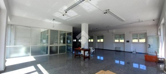 3-Zimmer Lagerhaus in Foligno, Italy, Nr. 72556 8