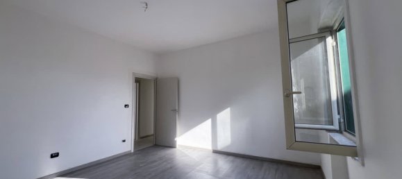 2 Schlafzimmer Wohnung in Giugliano in Campania, Italy, Nr. 374452 9