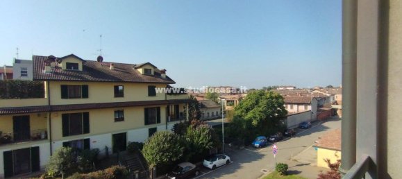 2-salle Appartement à Belgioioso, Italy No. 78544 13