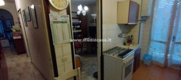 2-salle Appartement à Belgioioso, Italy No. 78544 7