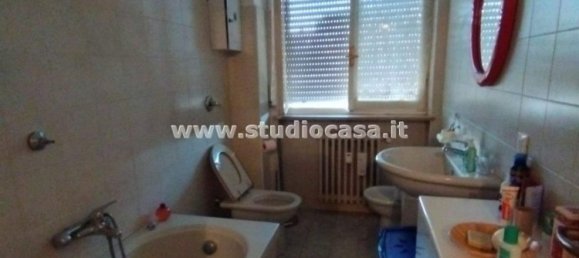 2-salle Appartement à Belgioioso, Italy No. 78544 12