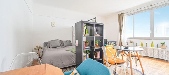 1 bedroom Apartment in Paris, France No. 182251 4