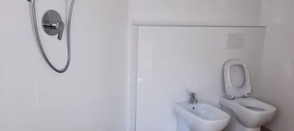 4 rooms Apartment in Reggio Emilia, Italy No. 134858 6