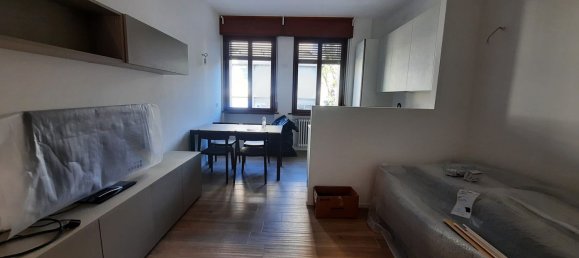 4 rooms Apartment in Reggio Emilia, Italy No. 134858 3