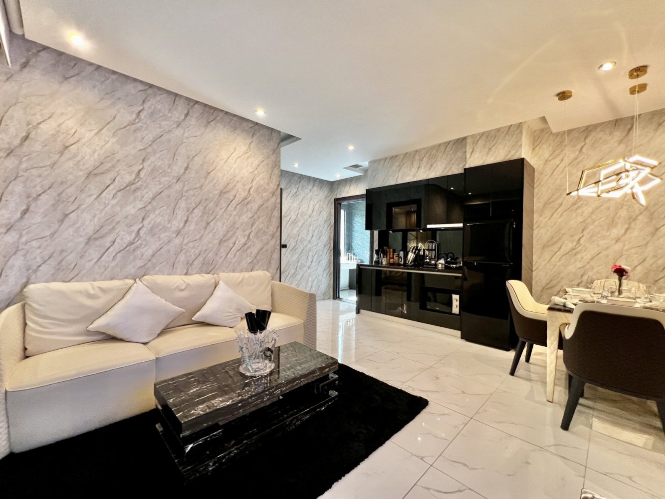 2 bedrooms Apartment in Pattaya, Thailand No. 20141