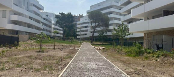 2 bedrooms Apartment in Marseille, France No. 332435 3