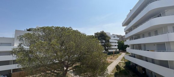2 bedrooms Apartment in Marseille, France No. 332435 5