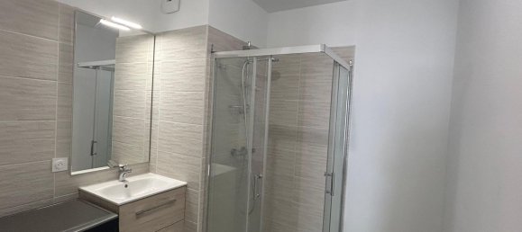 2 bedrooms Apartment in Marseille, France No. 332435 12