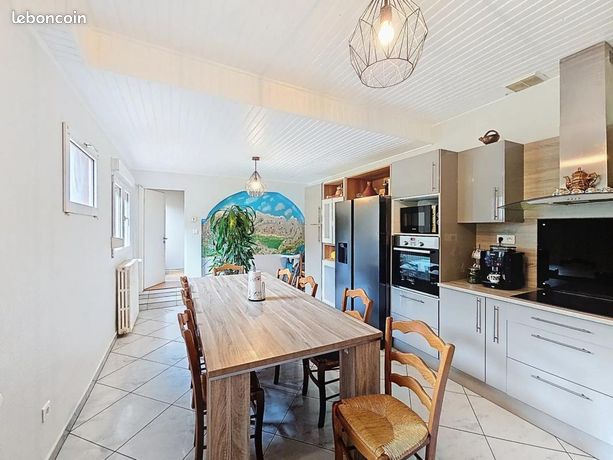 Дом с 6 спальнями в Мон-Сен-Мартен, Франция № 305084