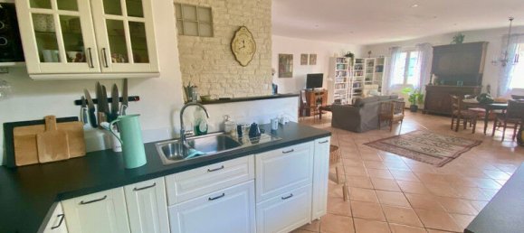 3 Schlafzimmer Haus in Occitanie, France, Nr. 325123 2