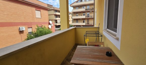 Apartamento de 2 dormitorios en Fiumicino, Italy No. 335486 2