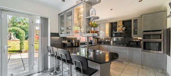 3 bedrooms House in Harrow, United Kingdom No. 12173 6