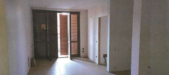2-salle Appartement à Cassano Magnago, Italy No. 5367 3