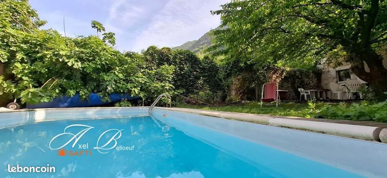 5 bedrooms House in Ain, France No. 310823