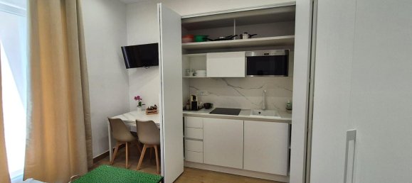 135m² Commercial property in Caserta, Italy No. 301094 9