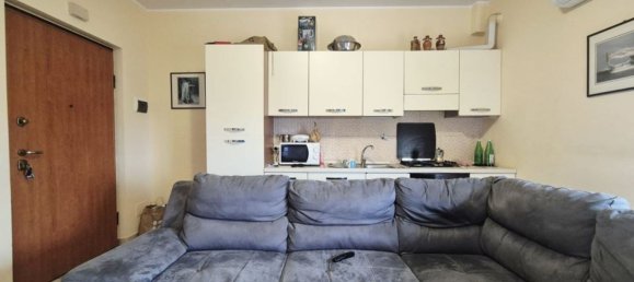 5 rooms Apartment in Pianella, Italy No. 257966 5