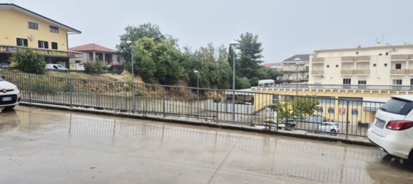 5 rooms Apartment in Pianella, Italy No. 257966 26