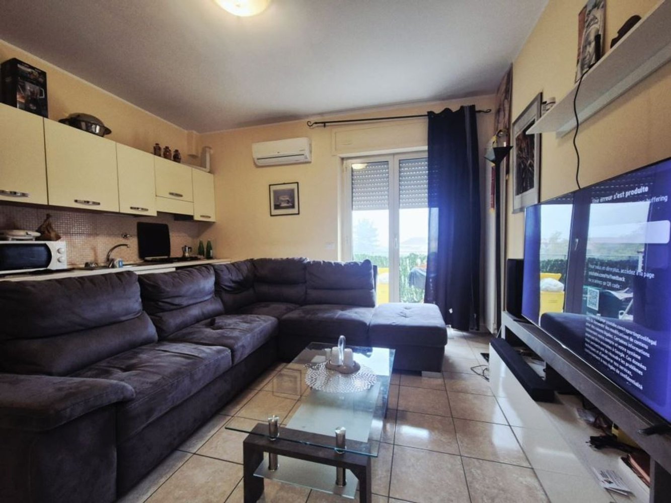 5 rooms Apartment in Pianella, Italy No. 257966