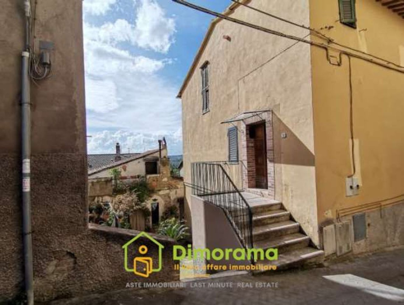 9 rooms Apartment in Deruta, Italy No. 286695