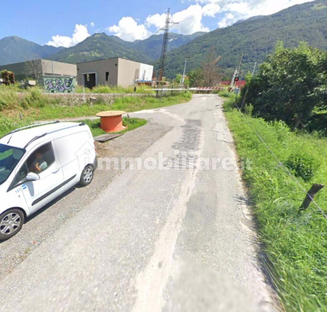 1غرفة مكتب في Pian Camuno, Italy رقم 259937