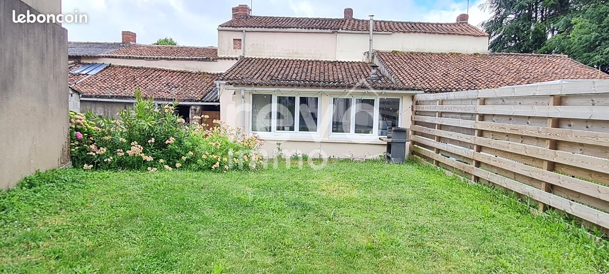 2 Schlafzimmer Haus in Mauves-sur-Loire, France, Nr. 106830