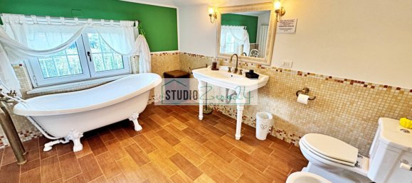 Villa de 6 dormitorios en Pietrasanta, Italy No. 323233 25